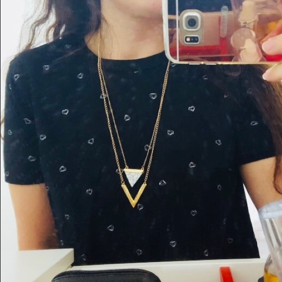 White Marble Stone Layered Triangle Necklace - Picture 6 of 7